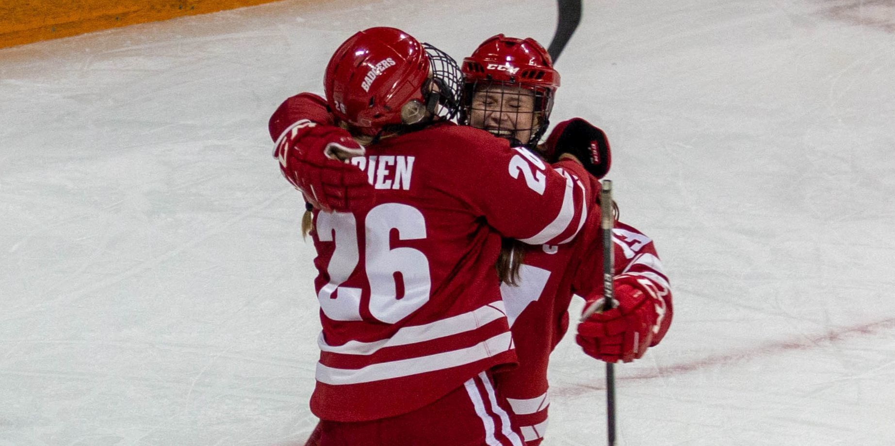 Daryl Watts sets up Casey O'Brien for OT goal as Badgers rally from slow start